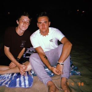 Meet your Posher, Ray